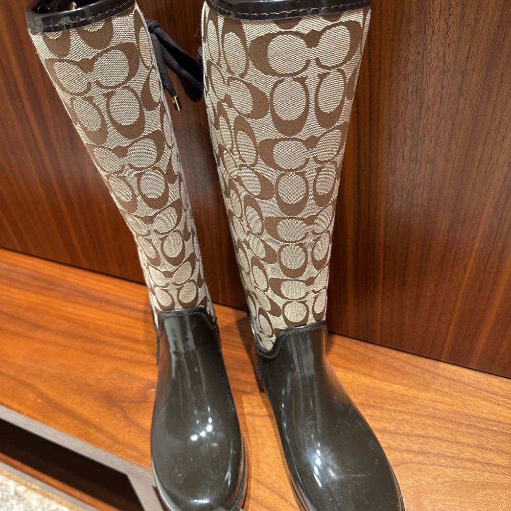 COACH RIBBON RAIN BOOTS